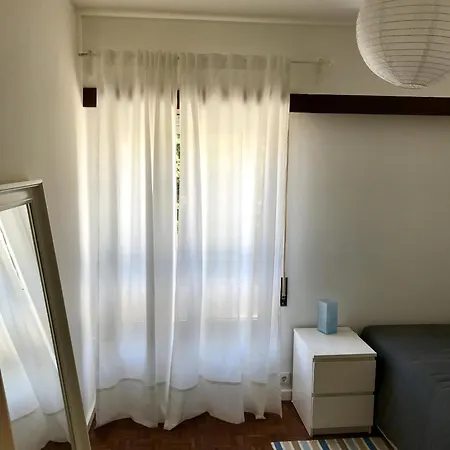 Carcavelos, Cozy 3 Bedroom In Cascais *