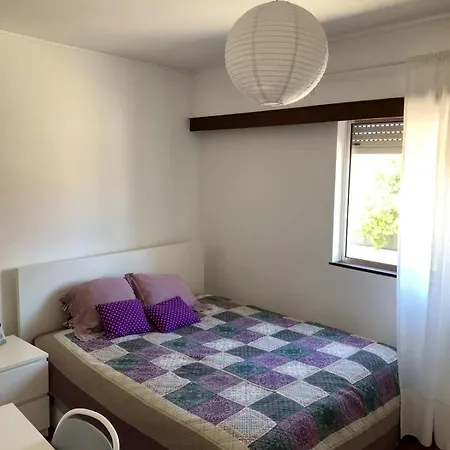 Carcavelos, Cozy 3 Bedroom In Cascais קרקבלוס