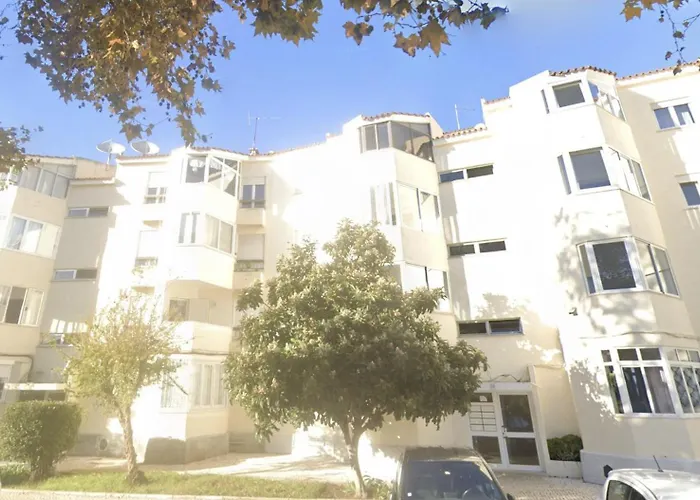 Appartement Carcavelos, Cozy 3 Bedroom In Cascais