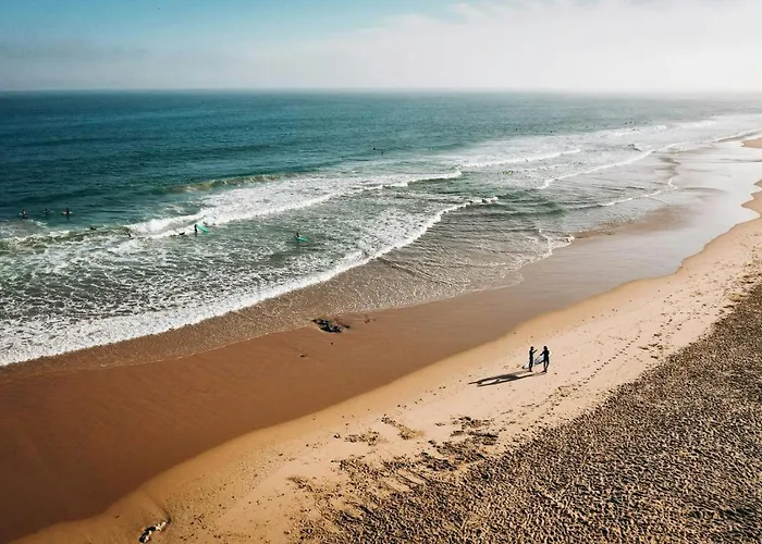 Carcavelos, Cozy 3 Bedroom In Cascais Apartman Carcavelos